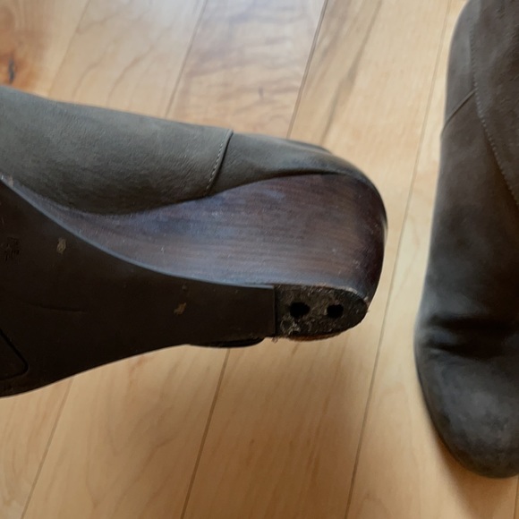 Nine West gray leather booties - Picture 5 of 5